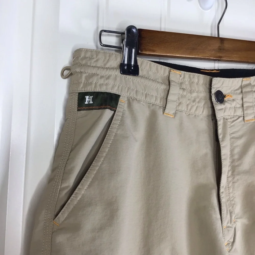 Howler Bros Horizon Hybrid Shorts 2.0 in Khaki Size 28.